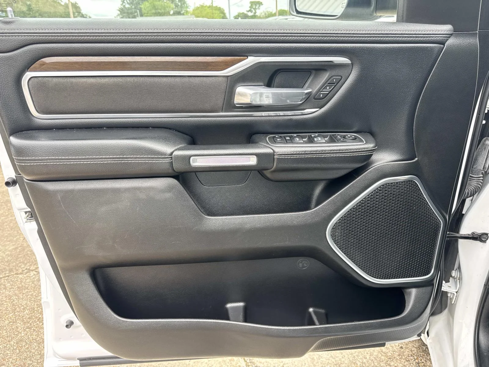 Used 2022 Bright White Clearcoat Ram Laramie image 18