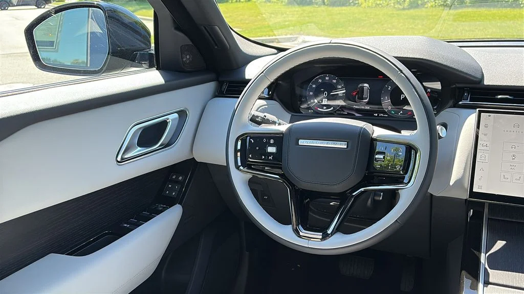 New 2026 Charente Grey LAND ROVER S image 22