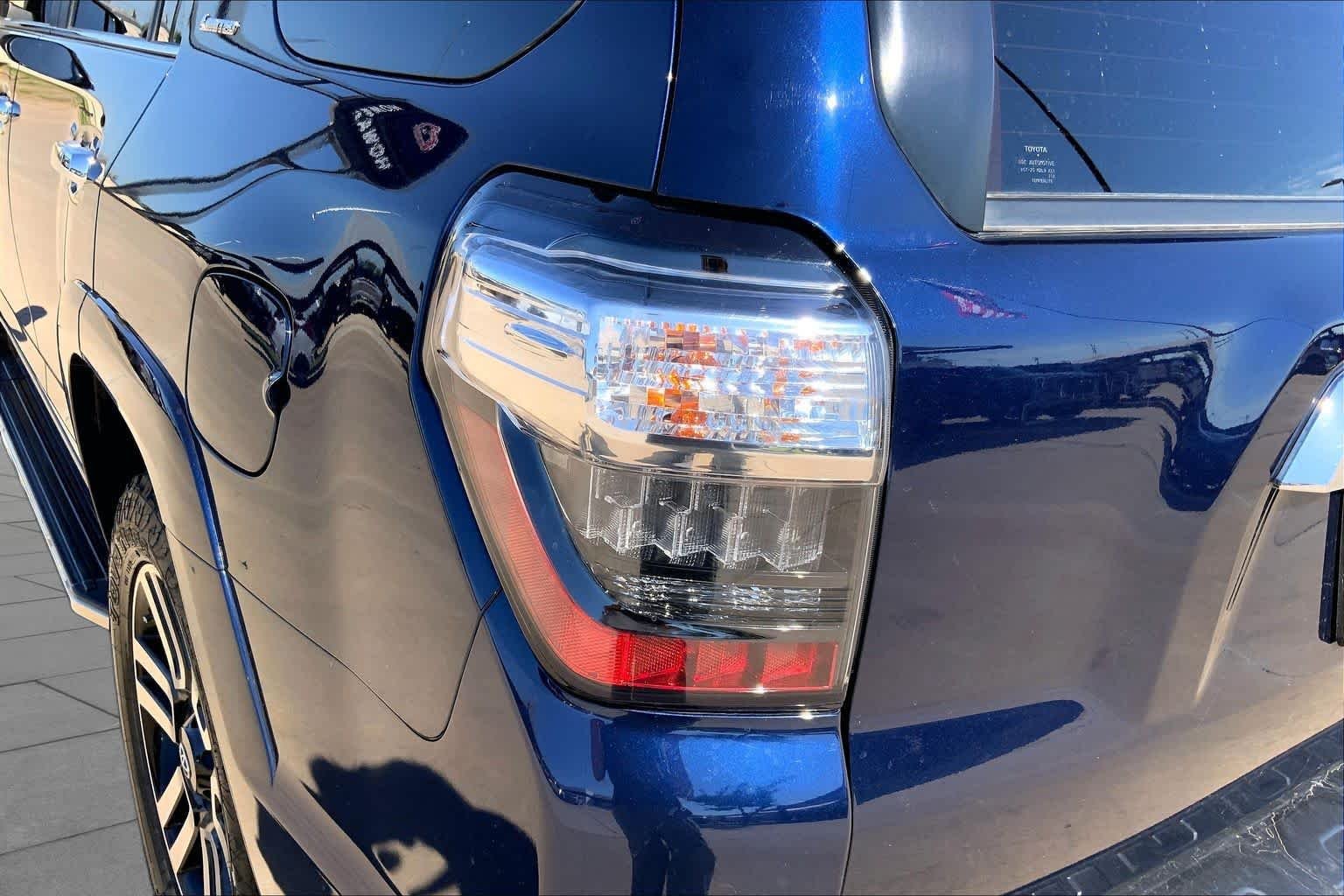 Used 2018 Nautical Blue Metallic Toyota Limited image 28