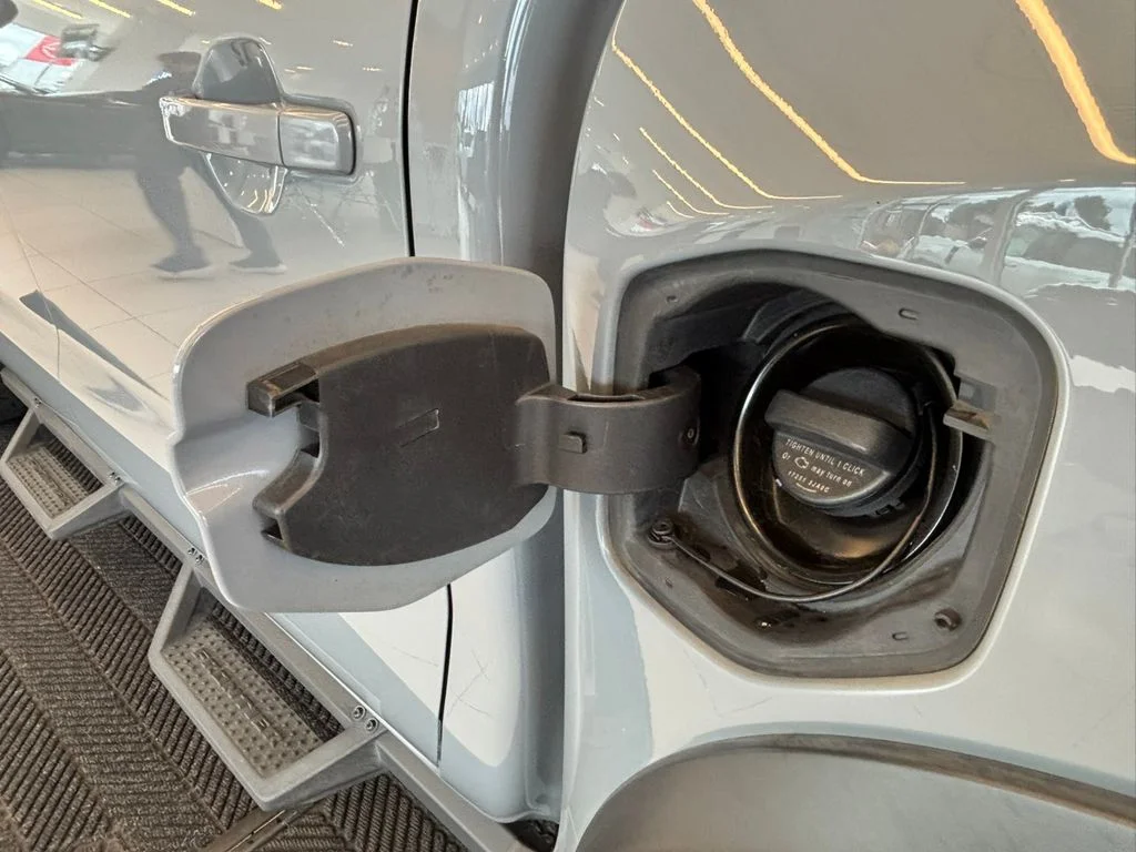 Used 2023 Gray Nissan PRO-4X image 33