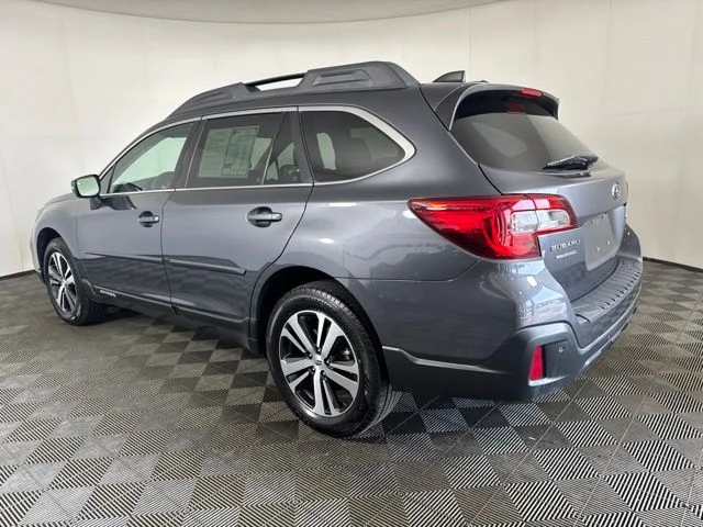 Used 2018 Magnetite Gray Metallic Subaru 2.5i image 6