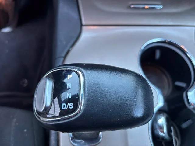 Used 2014 White Jeep Laredo image 15