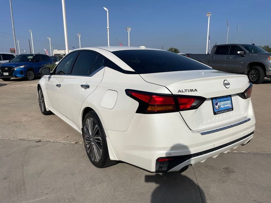 Used 2023 White Nissan 2.5 SL image 5
