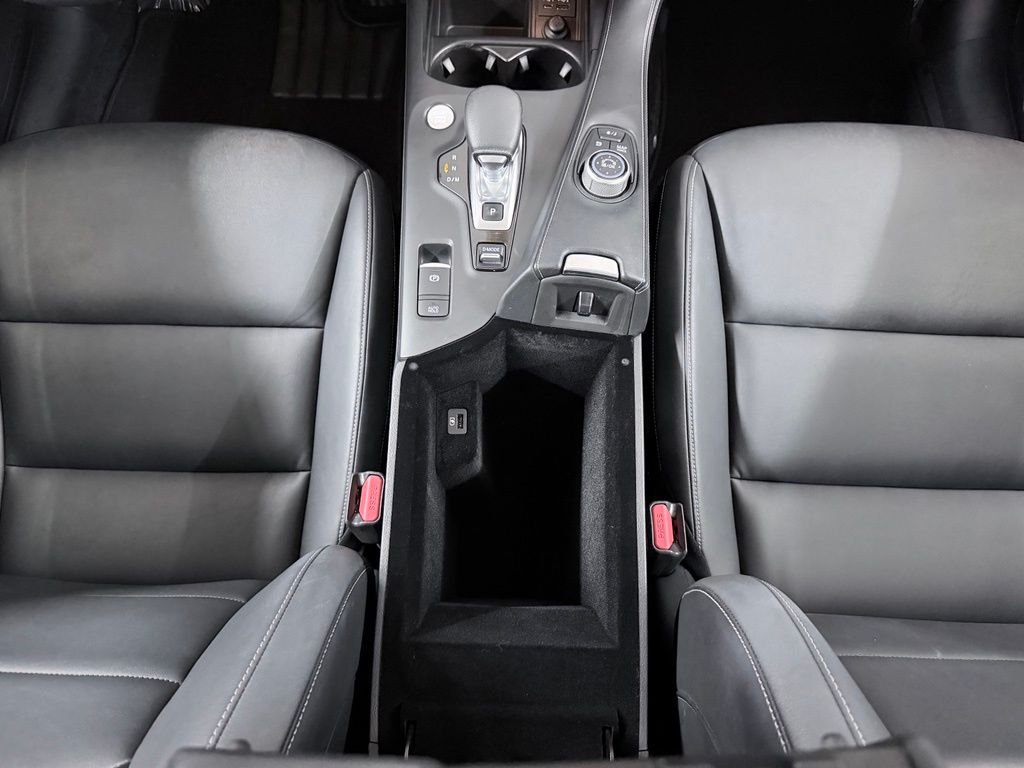 Used 2020 White INFINITI LUXE image 25
