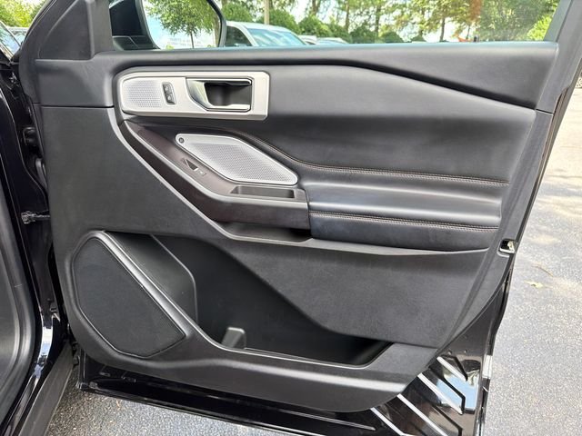 Used 2020 Black Ford Platinum image 14