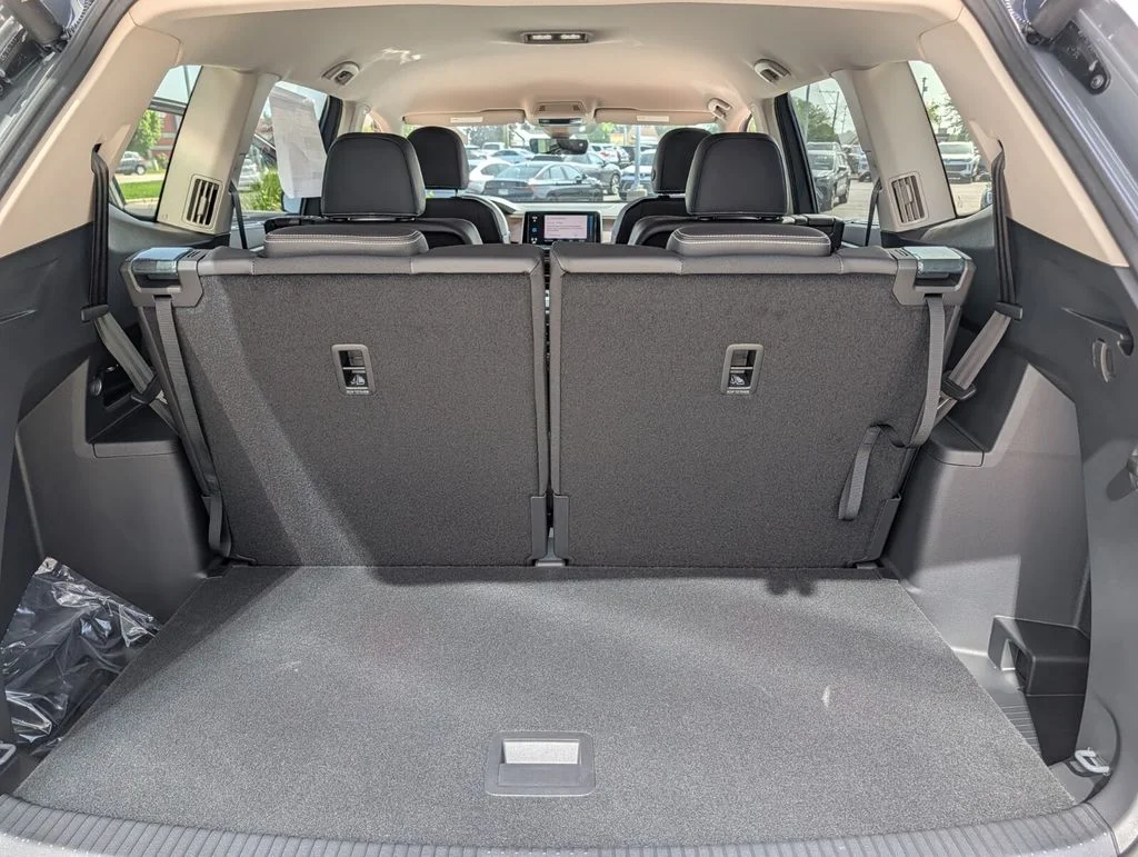 New 2026 Gray Volkswagen 2.0T SE w/Technology image 15
