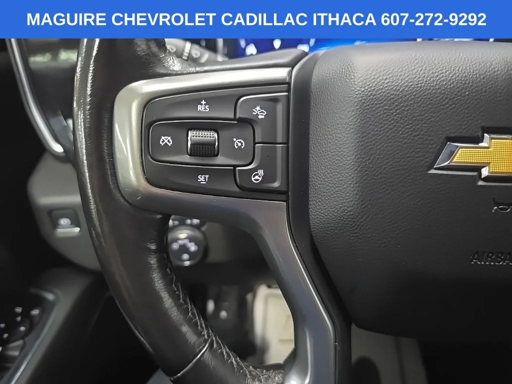 Used 2022 White Chevrolet LT image 19