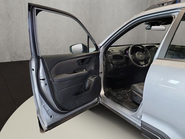 Used 2025 Ice Silver Metallic Subaru Premium image 39
