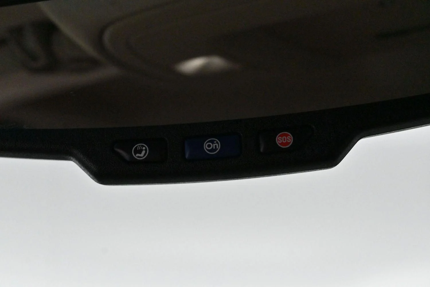 Used 2018 SUMMIT WHITE Chevrolet LTZ image 28