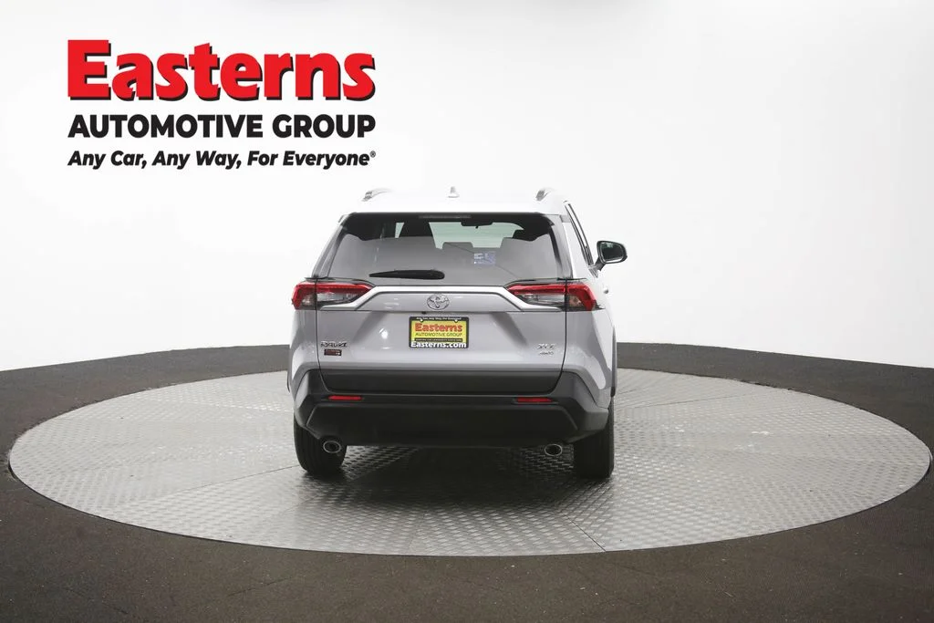 Used 2024 Silver Toyota XLE image 35