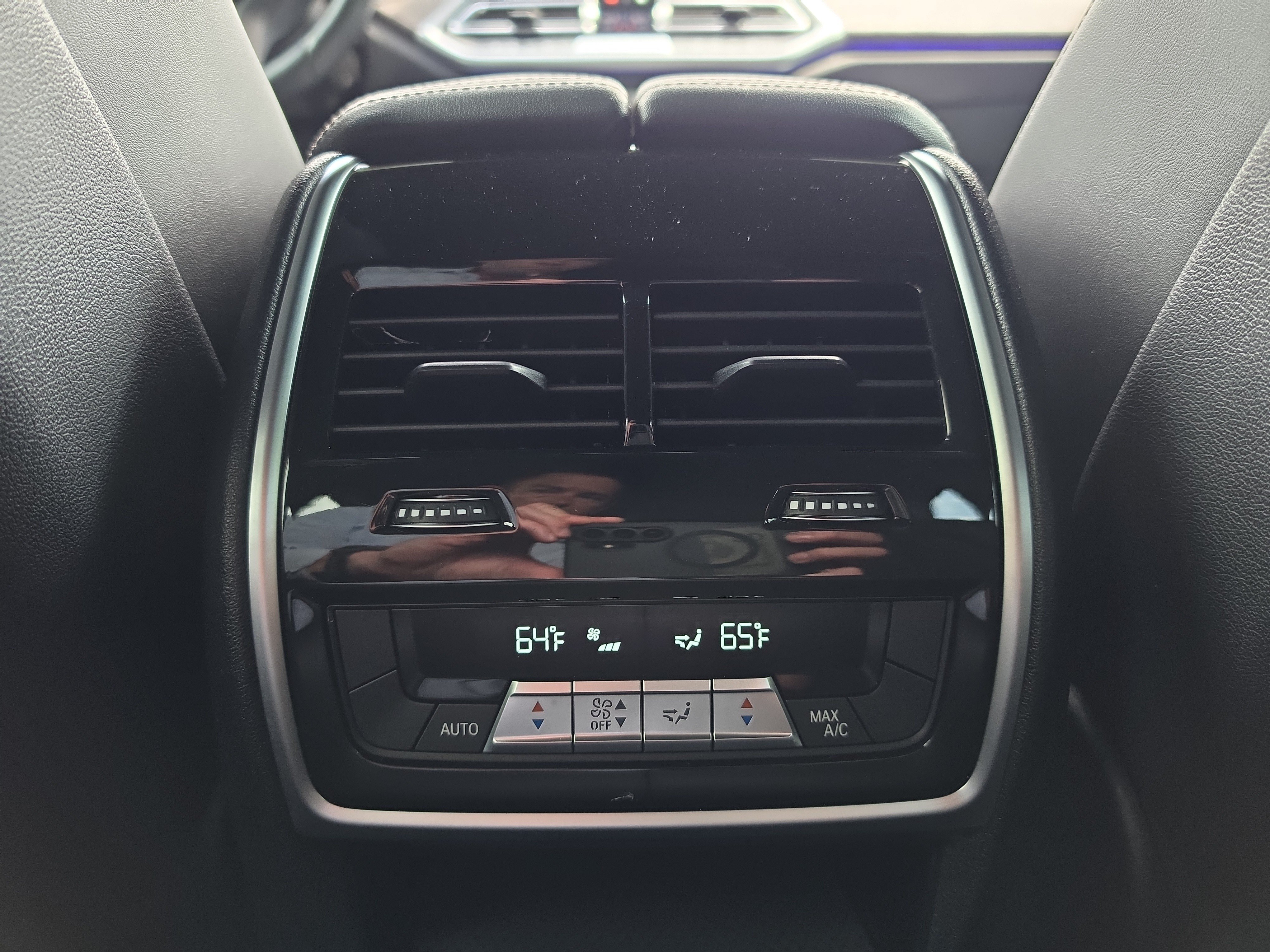 Used 2023 Carbon Black Metallic BMW xDrive40i image 21