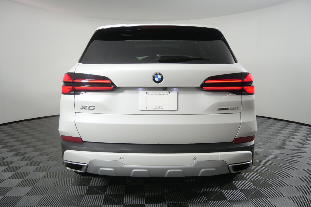 Certified Used 2026 Mineral White Metallic BMW sDrive40i image 5