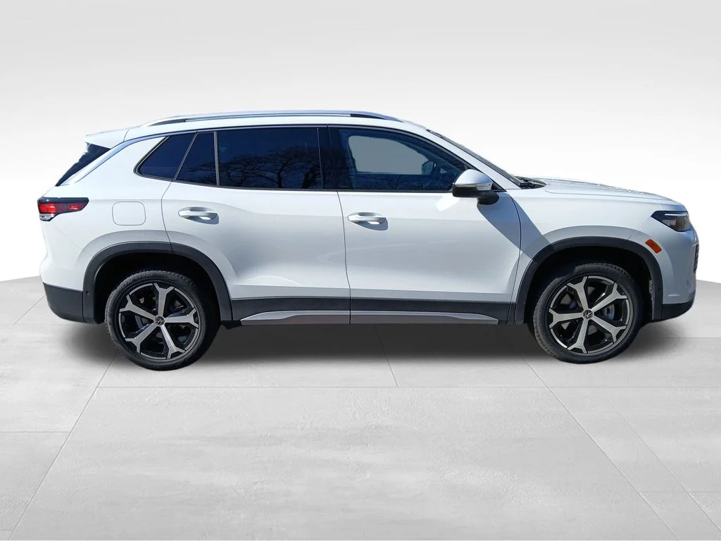 New 2026 White Volkswagen 2.0T SE image 6