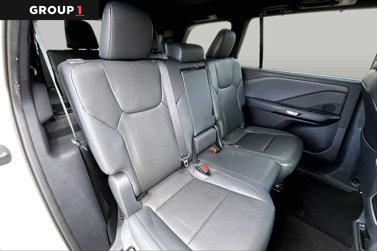 Certified Used 2024 WIND CHILL PEARL Lexus  image 17