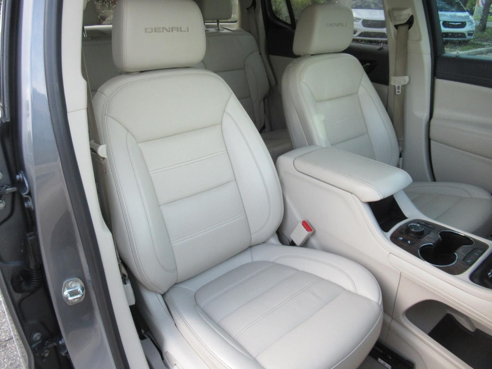 Used 2021 Gray GMC Denali image 9