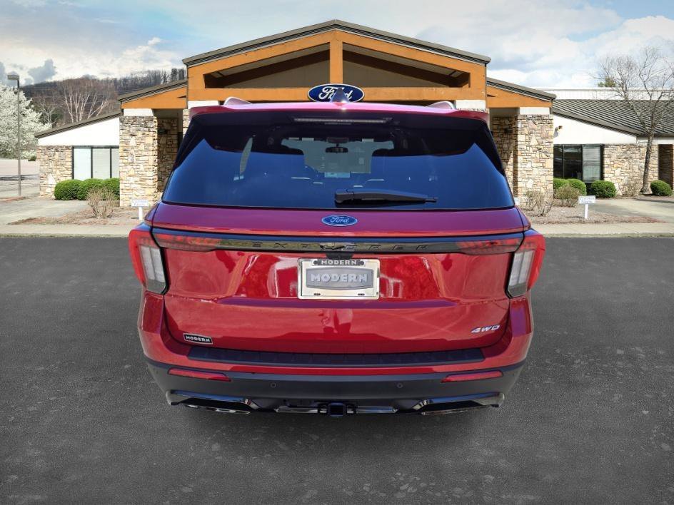 New 2026 Rapid Red Metallic Tinted Clearcoat Ford ST-Line image 6
