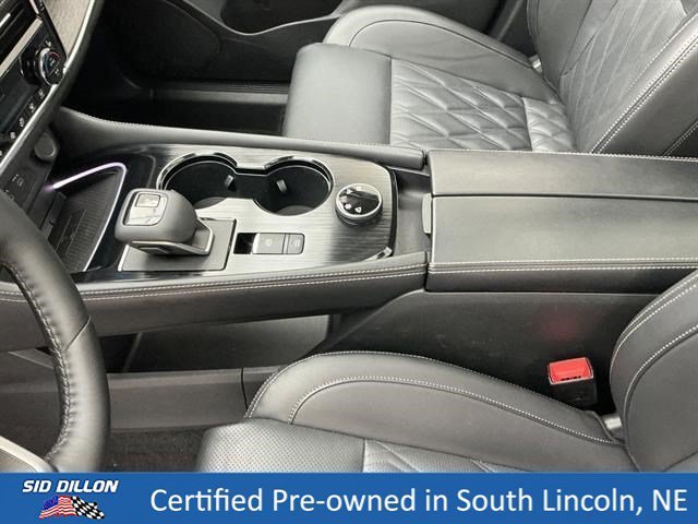 Used 2025 Champagne Silver Metallic/Super Black Nissan Platinum image 14