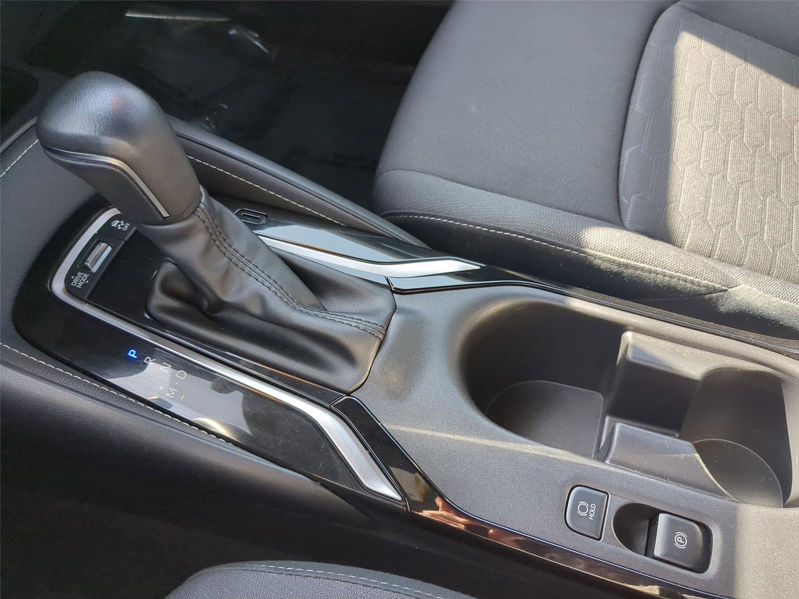 Used 2025 Midnight Black Metallic Toyota SE image 24