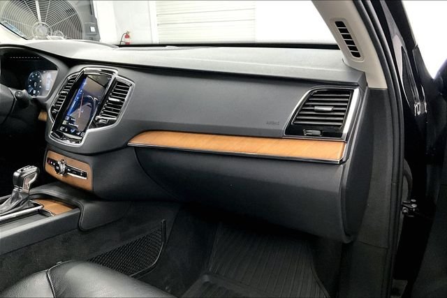 2021 Volvo XC90 Momentum - Photo 19