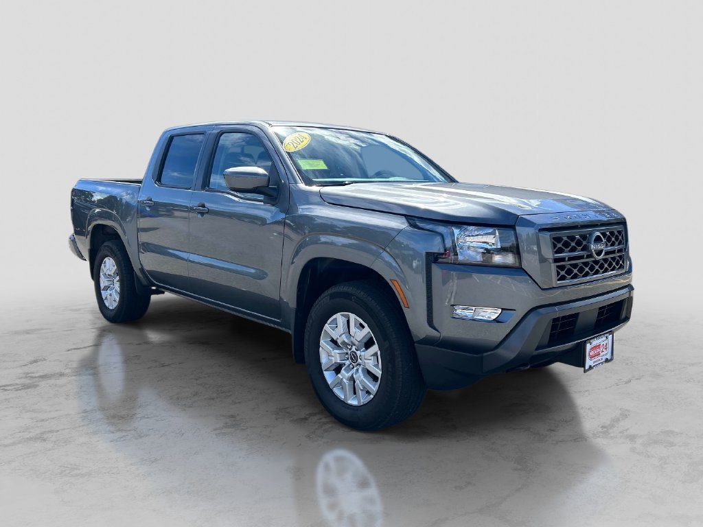 Used 2024 Gray Nissan SV image 7