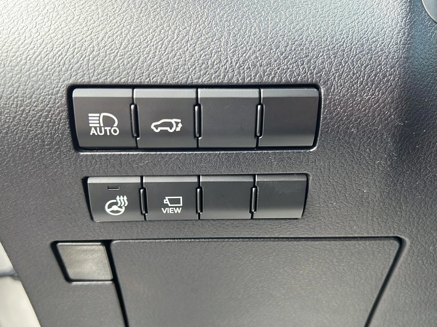 Used 2022 Atomic Silver Lexus RX 350 image 6