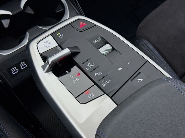 2025 BMW X2 35i - Photo 17