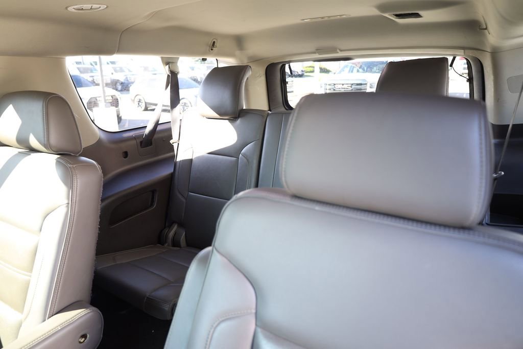 Used 2020 Summit White GMC Denali image 22