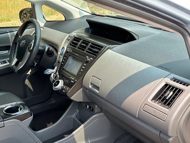 Used 2012 Sky Toyota Five image 31