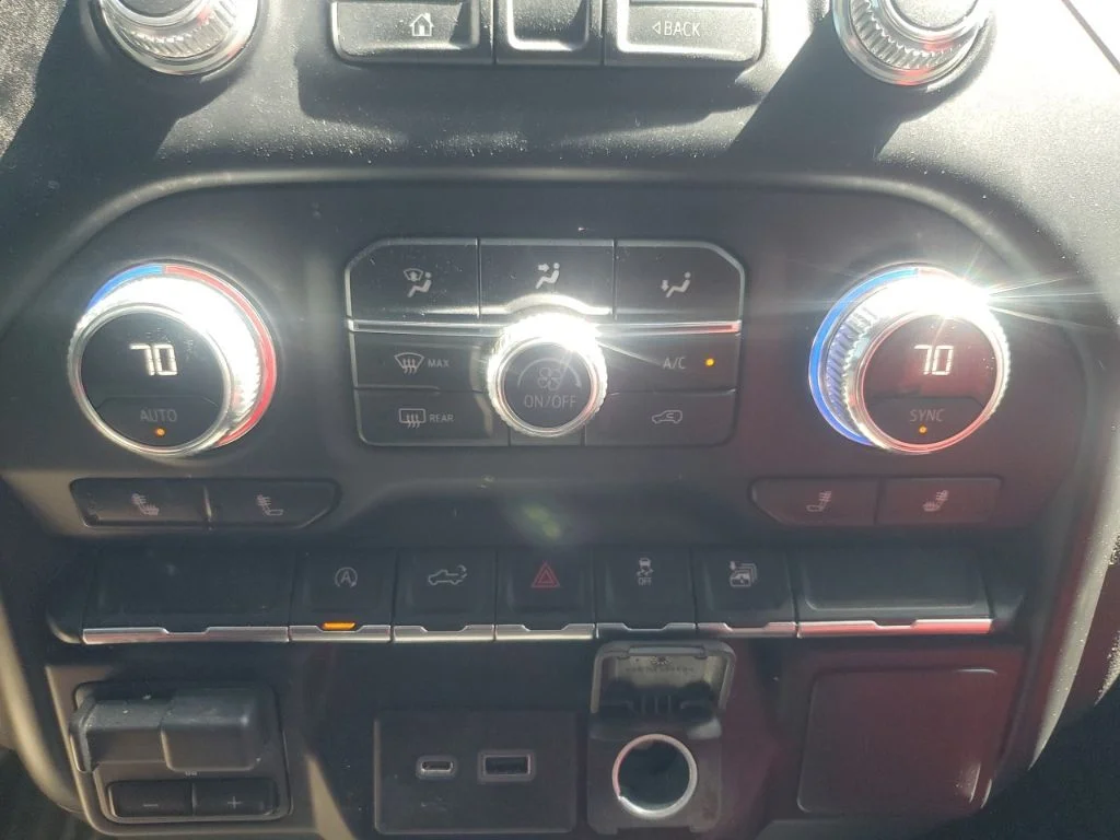 Used 2019  GMC SLE image 24