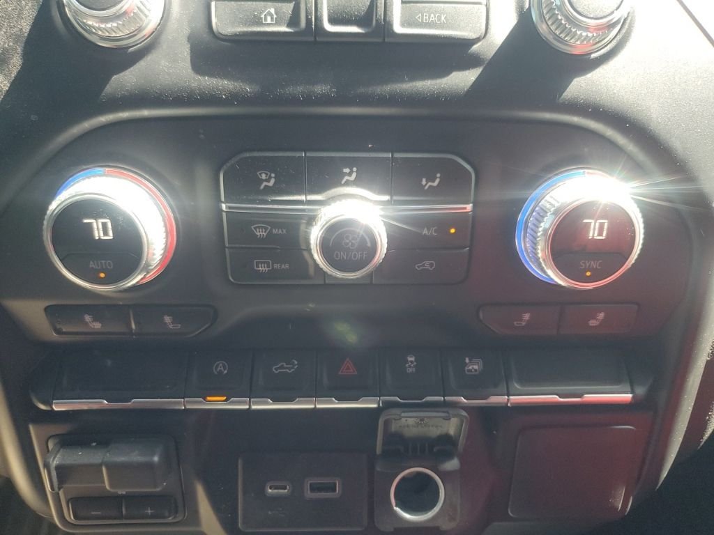 Used 2019  GMC SLE image 24