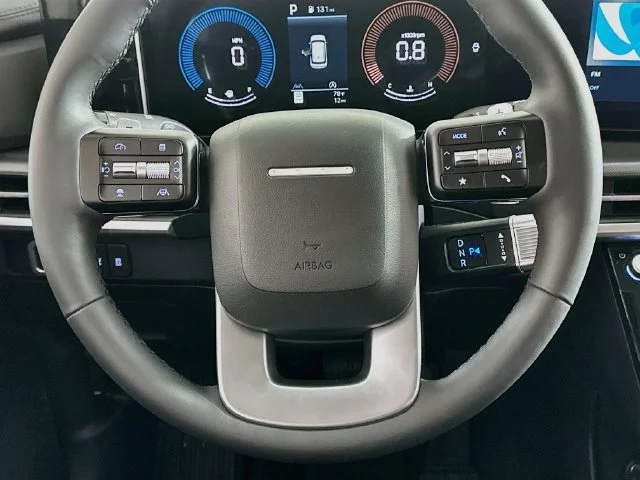 New 2027 Silver Hyundai SE image 14