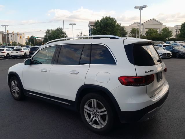 Used 2022 Polar White Mercedes-Benz GLB 250 image 18