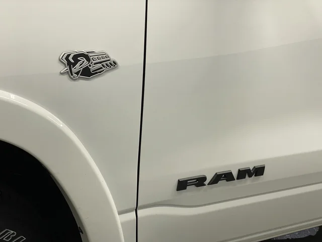 New 2026 Bright White Clear-Coat Exterior Paint RAM Big Horn/Lone Star image 40