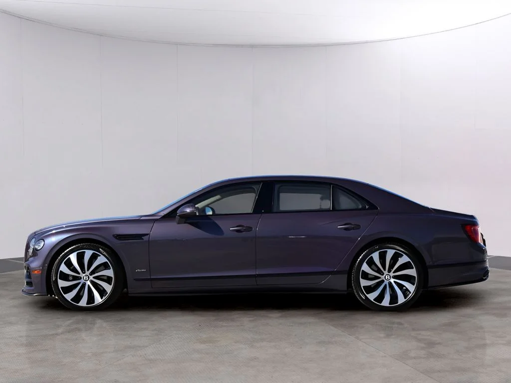 Used 2023 Gray Violet by Mulliner Bentley Azure image 4