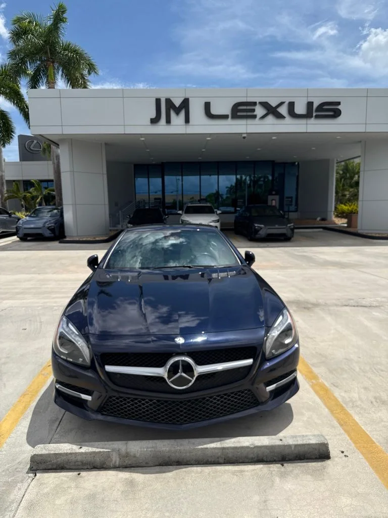Used 2013 Lunar Blue Metallic Mercedes-Benz SL 550 image 2