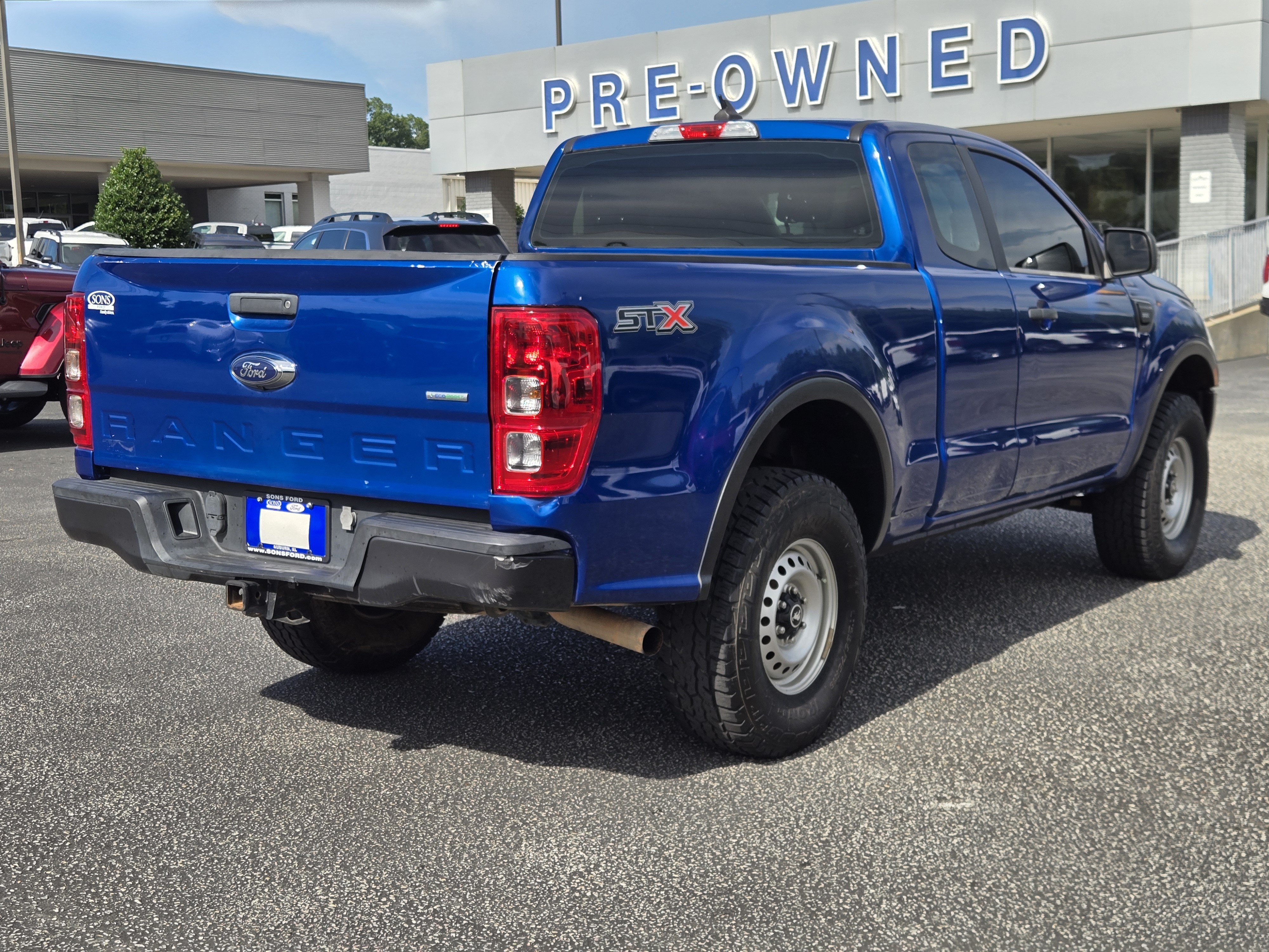 Used 2019 Lightning Blue Metallic Ford XL image 7