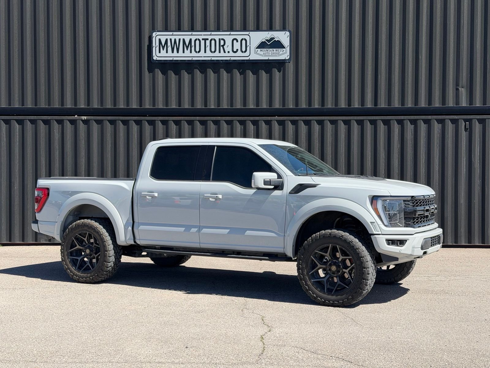 2023 Ford F-150 Raptor 4x4 SuperCrew 5-1/2 Box's photo