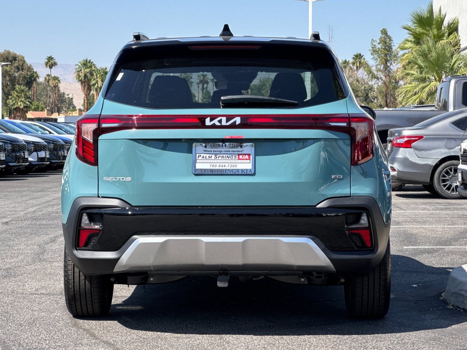 New 2026 Pluton Blue / Black Roof Kia S image 4