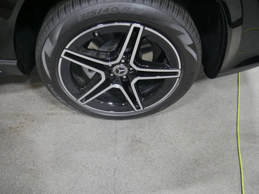 New 2026 Obsidian Black Metallic Mercedes-Benz GLS 450 image 12