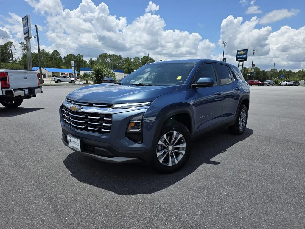 Used 2026 Lakeshore Blue Metallic Chevrolet LT image 1