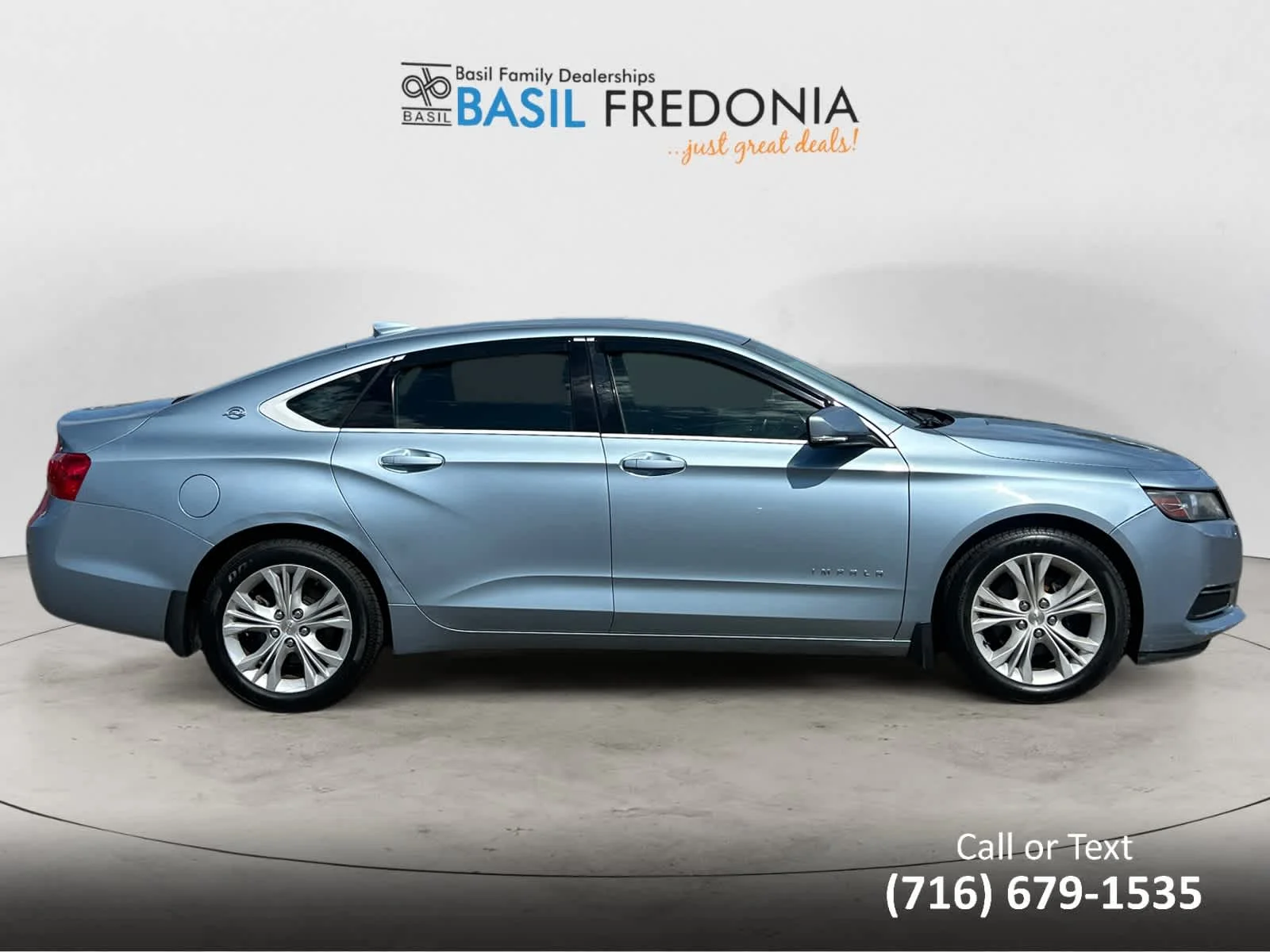 Used 2015 Silver Topaz Metallic Chevrolet LT image 10