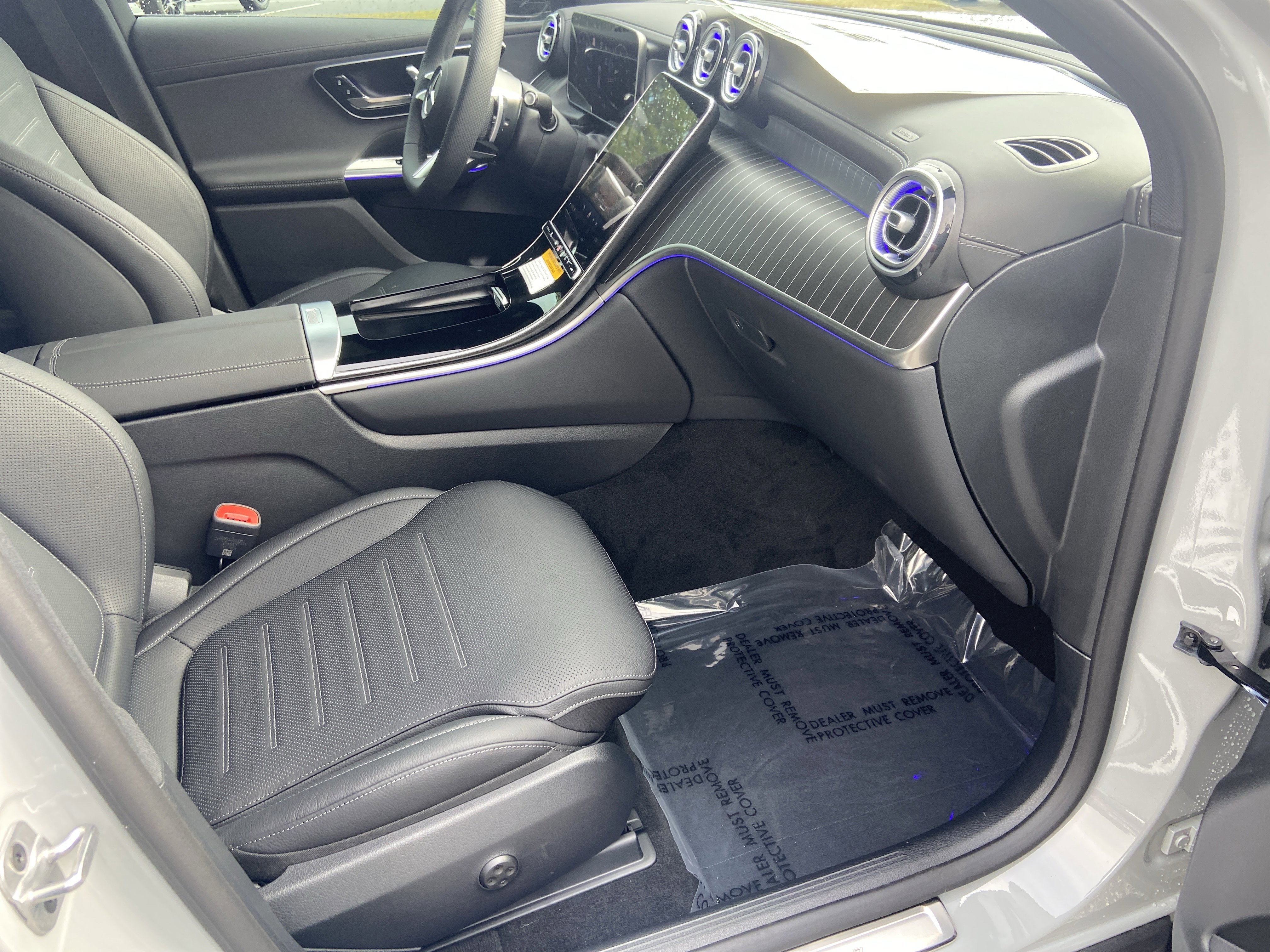 New 2026 MANUFAKTUR Alpine Grey Mercedes-Benz GLC 300 4MATIC® Coupe image 43