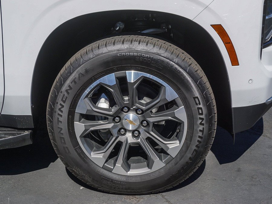 2027 Chevrolet Tahoe LT - Photo 9