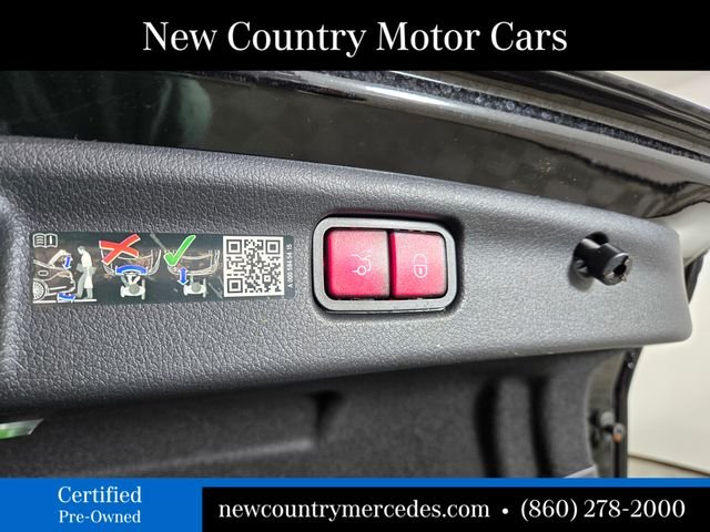 Certified Used 2025  Mercedes-Benz C 300 image 12