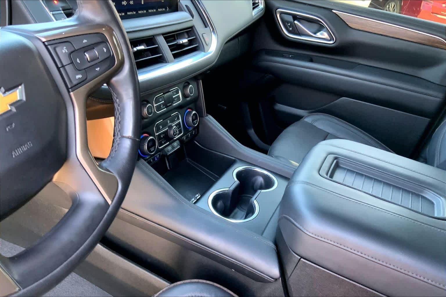 Used 2023 Black Chevrolet High Country image 15