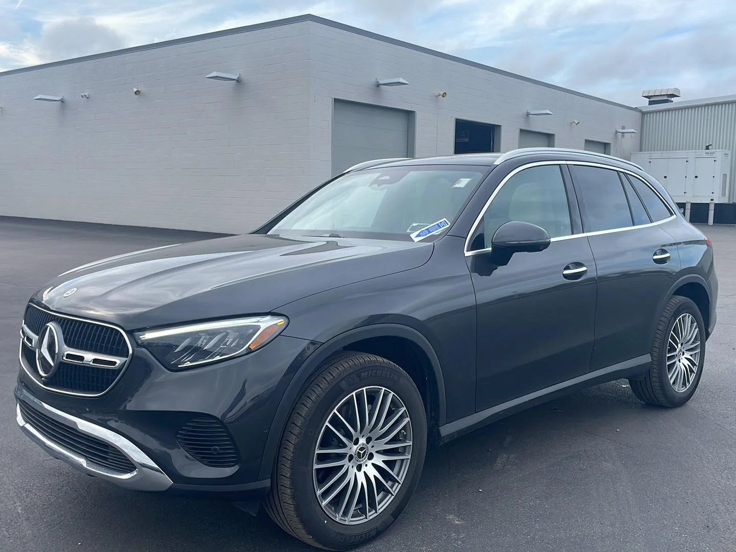 Used 2026  Mercedes-Benz GLC 300 image 9