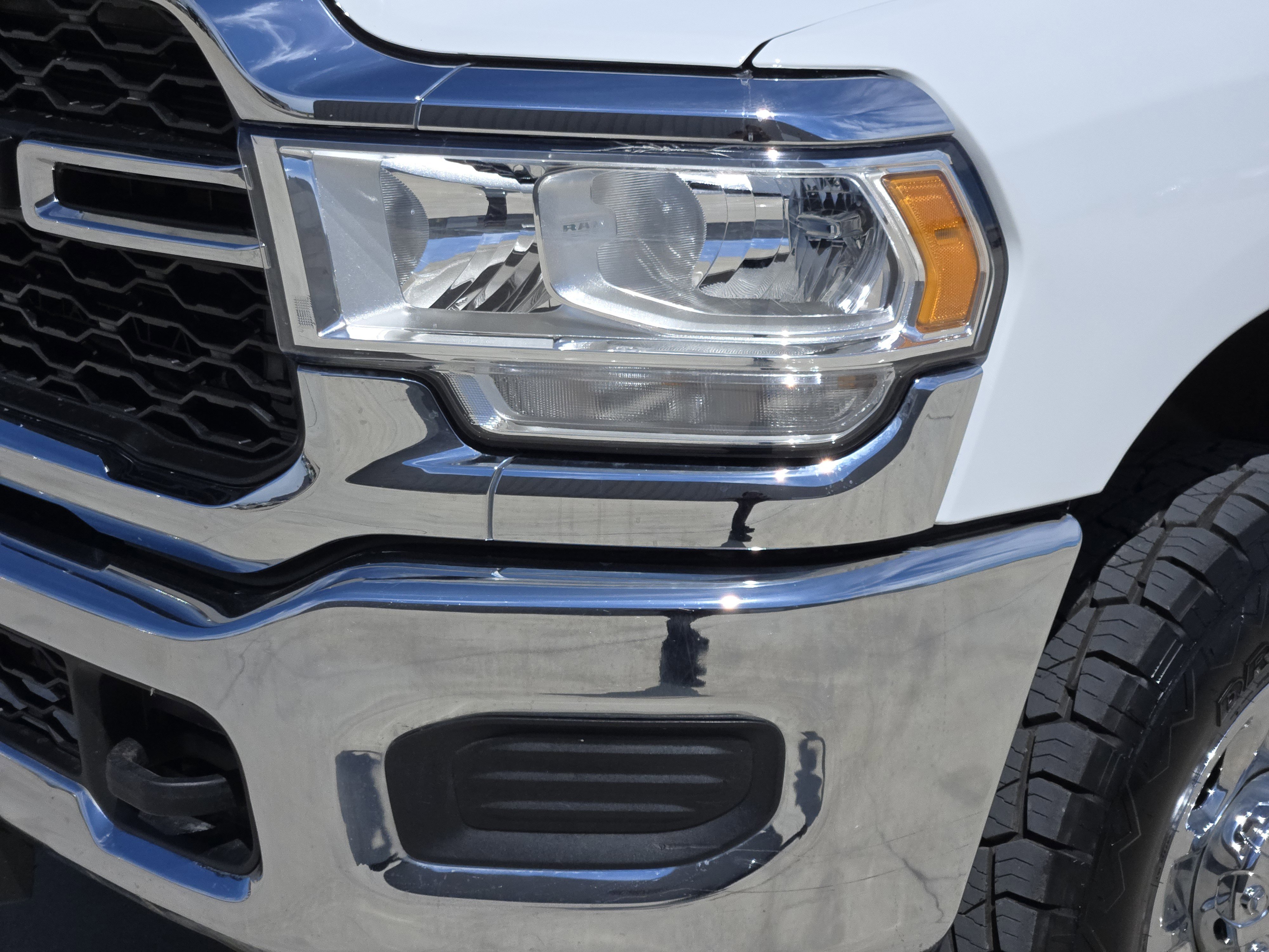 Certified Used 2024 Bright White Clearcoat Ram Tradesman image 10