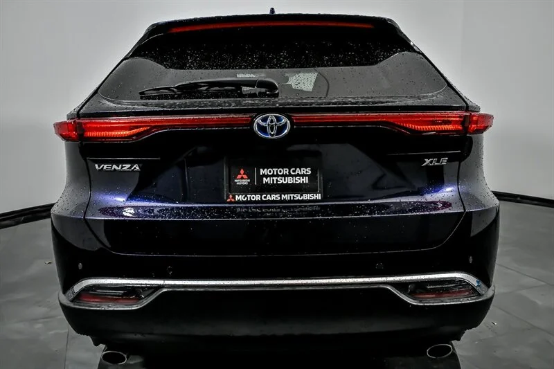 Used 2024 Blueprint Toyota XLE image 9