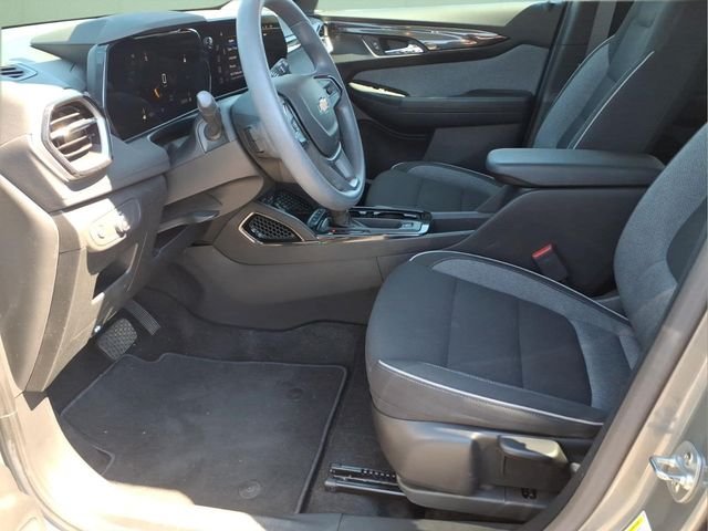 Used 2024 Gray Chevrolet LT image 19