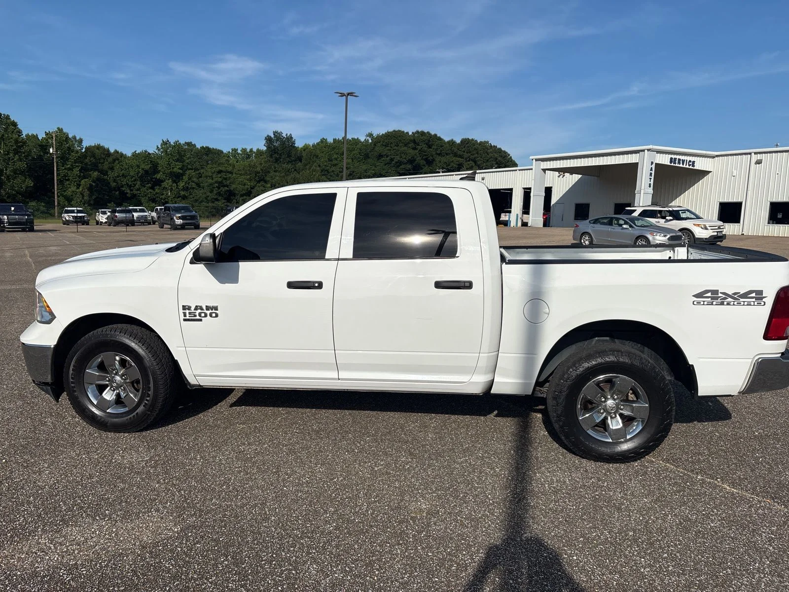 2023 RAM 1500 Classic SLT 4x4 Crew Cab 5'7's photo